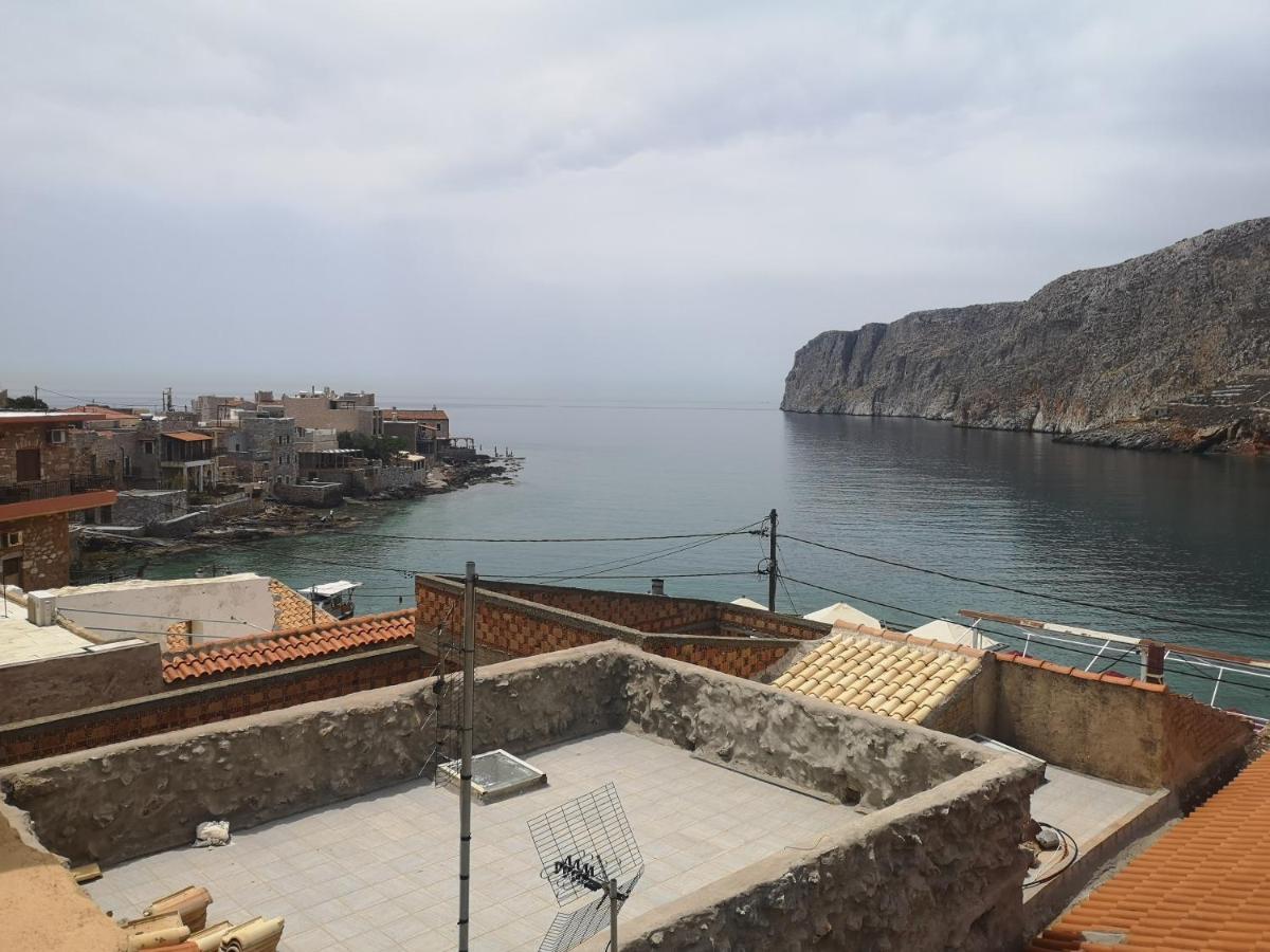 耶罗里明Παραδοσιακός Πύργος别墅 外观 照片